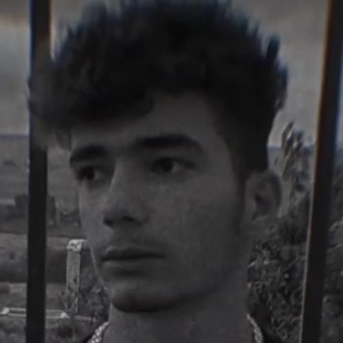 آریان رحیمی گیر و ناو چهار دیواری کفتمه