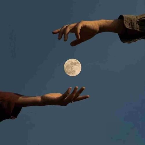 قایقم شکسته و دل تو دریاییه وقتی طوفانی شده