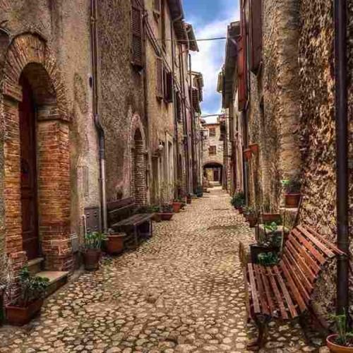  قربون حرف زدنت بشم که باعث شده عاشقت ورژن گیتار