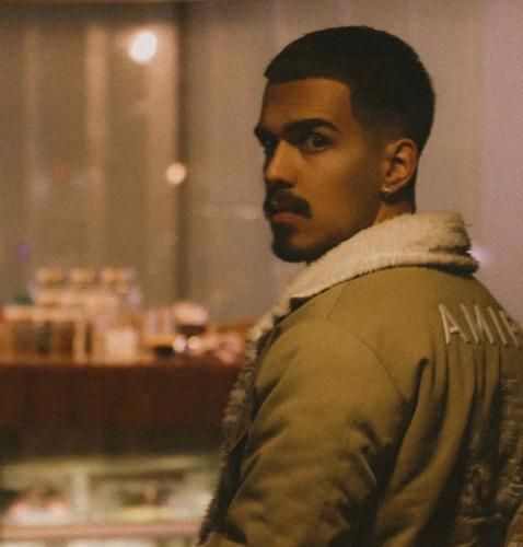 الجان دیگه عکست نیست توی کیف پولم