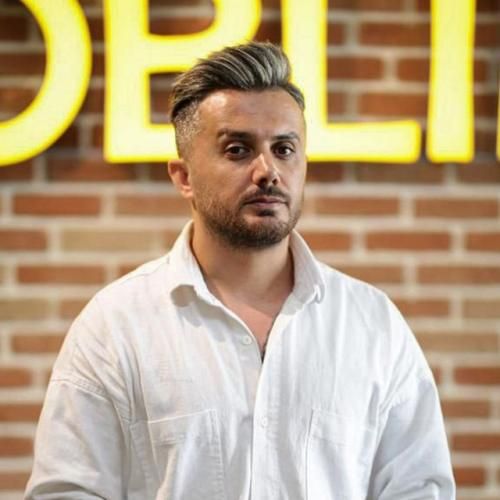 ابی عالی تی اتا رو سری جا بمونسه