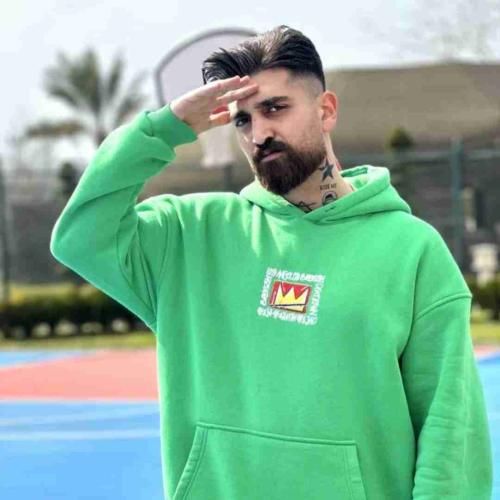 ماهان خادمی آژیر