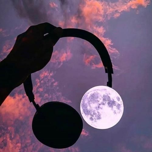  چهل و هشت ساعته الان بیدارم میبینم خواب با چشای باز