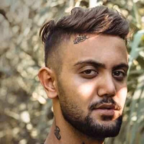 علیرضا رحیم پور زیر آسمون این شهر دلبری دارمه