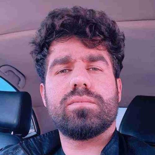 یوسف جمالی چشات برق داره با همه فرق داره