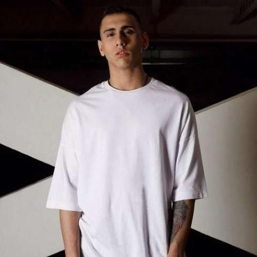 شایان یو خاکی با ملت عکس میگیرم بک استیج