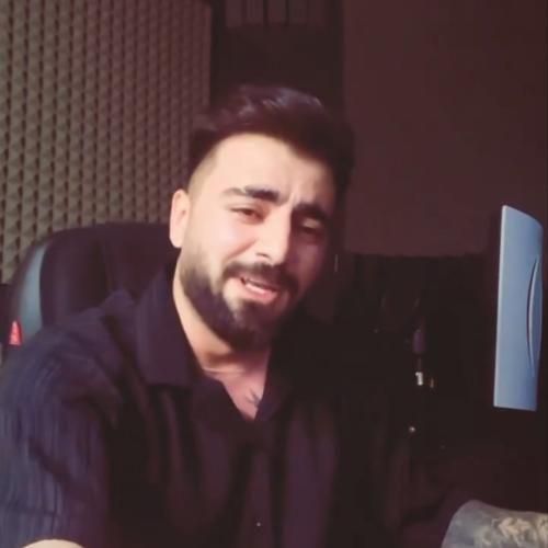 رامین تجنگی عکس گرگ چسبوندم به دیوار اتاقم