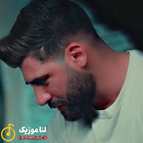 محمد محرمی ﭼﺸﺎت ﭼﺮﺧﻴﺪن ازت ﺑﺪ دﻳﺪم ﻳﻜﻰ ﺟﺎم اوﻣﺪ ﺧﻮدم ﻓﻬﻤﻴﺪم