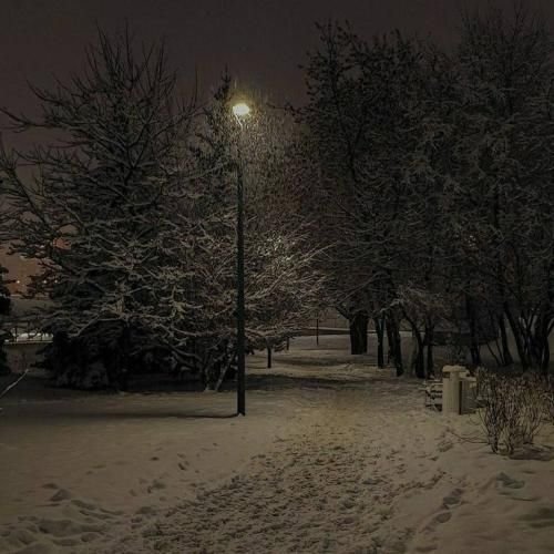  استرس دارم اَ همه بابت حس میکنم لا آشناها سرکارم