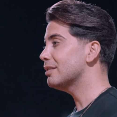 فرشاد آزادی آشوب