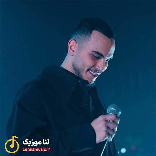 مهیار ﻳﻪ ﻧﺎﻣﻪ رو ﻣﻴﺰه ﻛﻪ ﻣﻴﻜﻨﻪ ﺑﺪ ﺟﻮری ﺣﺎﻟﻤﻮ ﺑﺪ