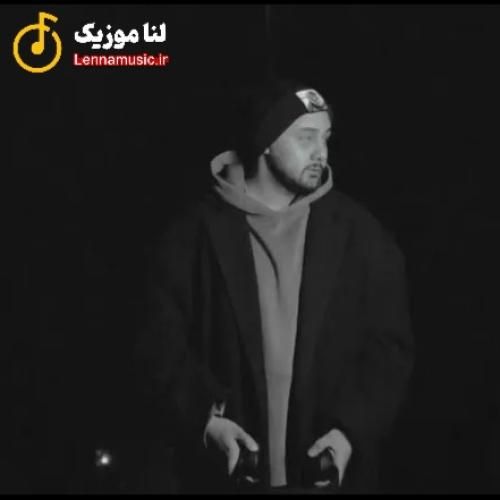 نوان یه چیزی بین منو تو هست که کسی خبر نداره