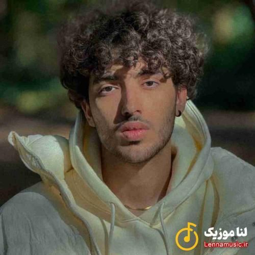 بابی ﻓﻘﻄ اوﻣﺪ ﺑﻪ ﭼﺸﺖ رﻓﺘﺎر ﻏﻠﻄﻢ