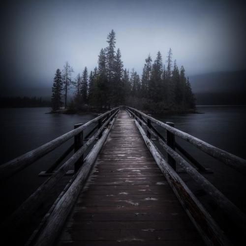 اینو با دل بیقرار نوشتم واسم مهم نی دیگه حاصلش چی دراد