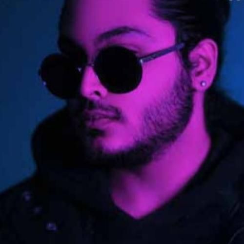 هومان مثه همیشه