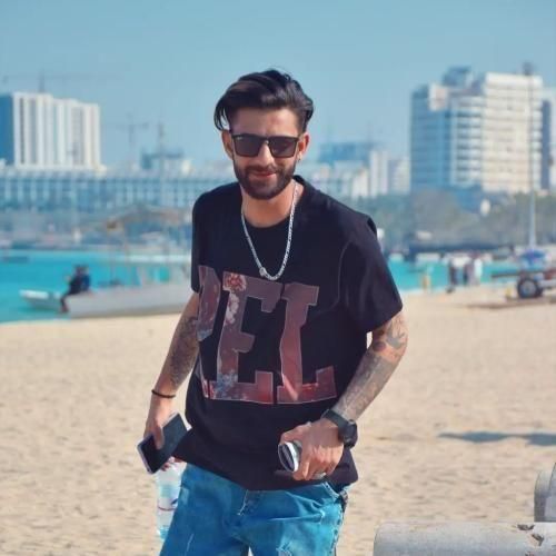 رضا رادین قلب منی هر گوشه ای دنیا بویدن