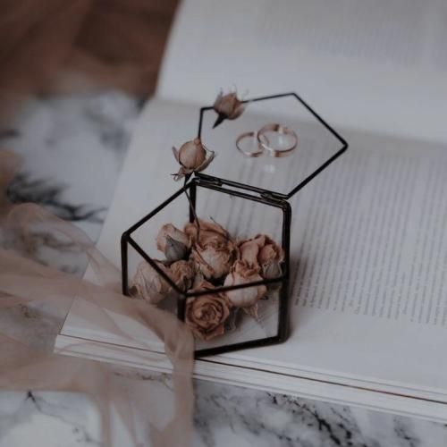  میمیرم باز با چشات میمونم تا ته داستانو بات